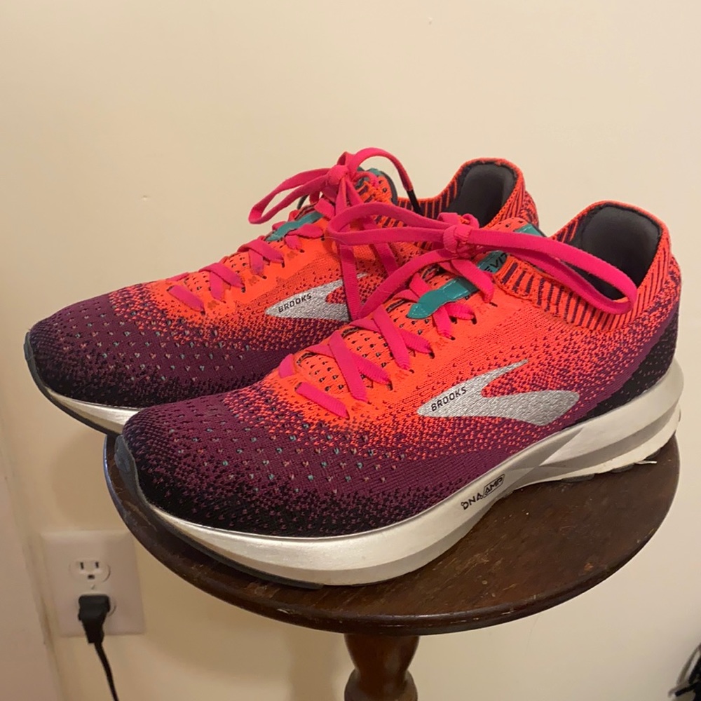 Brooks Levitate 2